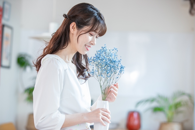 女性